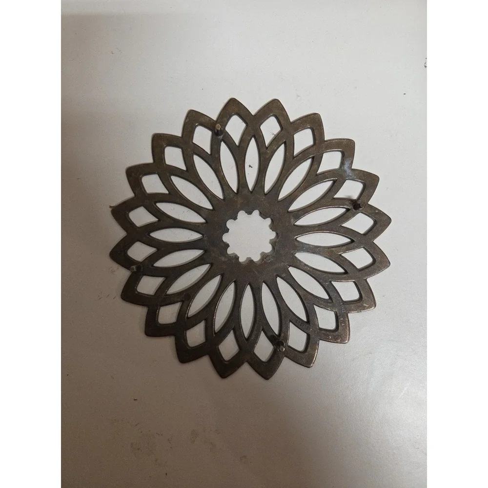 Aged  Vintage Godinger Silver Co Daisy Trivet Silver Plated‎ Brass Made In Italy